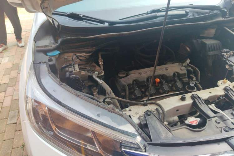 Used Honda CR-V 2016 2.0L Two-Wheel Drive Classic Edition Engine Bay Right