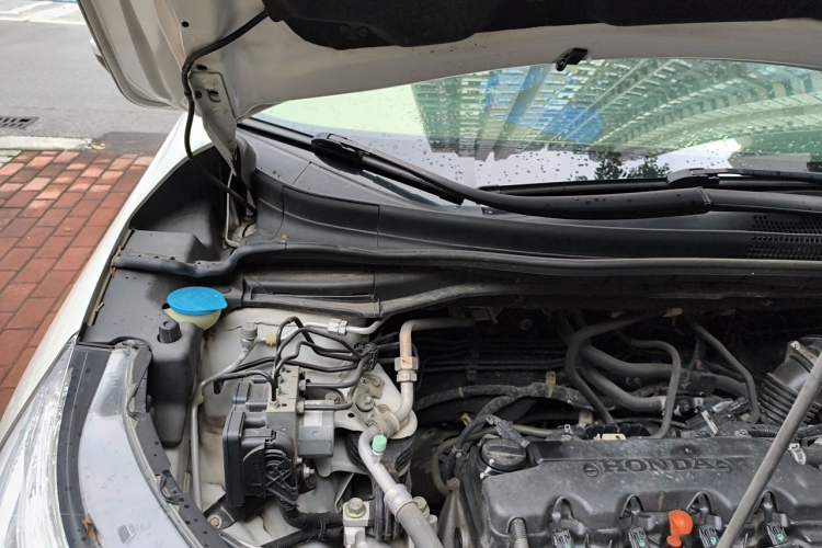 Used Honda CR-V 2016 2.0L Two-Wheel Drive Classic Edition Engine Bay Right