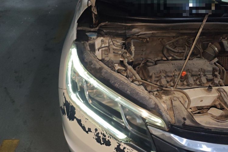 Used Honda CR-V 2016 2.0L two-wheel drive Urban Edition Engine Bay Right
