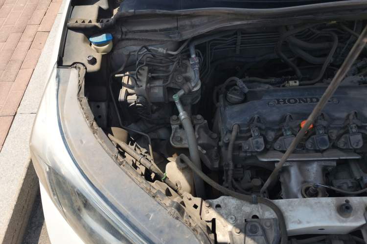 Used Honda CR-V 2016 2.0L Two-Wheel Drive Classic Edition Engine Bay Right