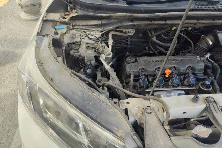 Used Honda CR-V 2016 2.0L two-wheel drive Urban Edition Engine Bay Right