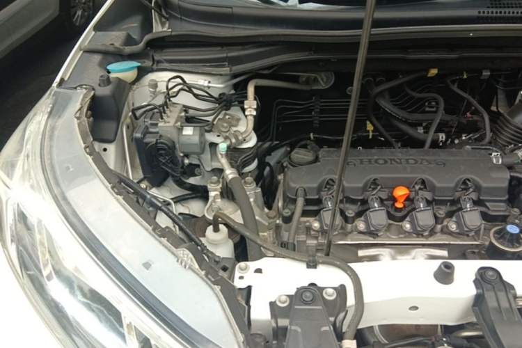 Used Honda CR-V 2016 2.0L Two-Wheel Drive Classic Edition Engine Bay Right