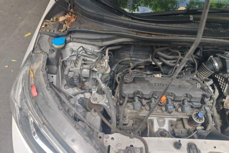 Used Honda CR-V 2016 2.0L two-wheel drive Urban Edition Engine Bay Right