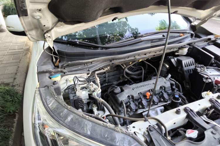 Used Honda CR-V 2016 2.0L Two-Wheel Drive Classic Edition Engine Bay Right