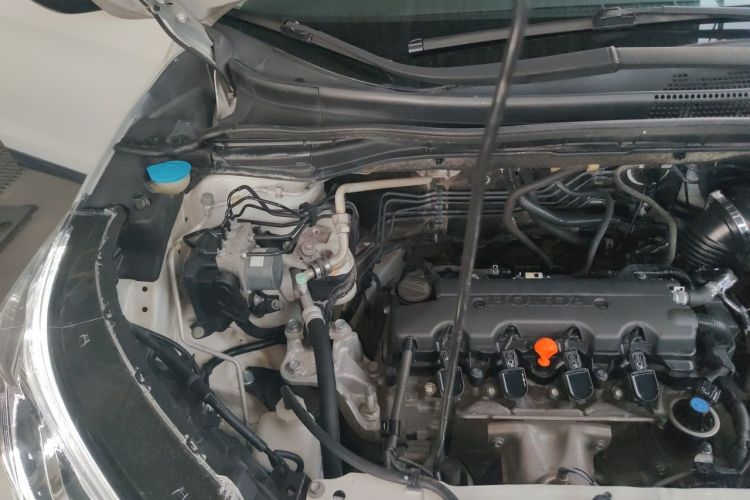 Used Honda CR-V 2016 2.0L two-wheel drive Urban Edition Engine Bay Right