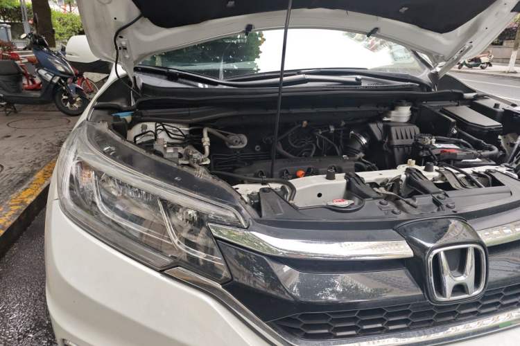 Used Honda CR-V 2016 2.0L two-wheel drive Urban Edition Engine Bay Right