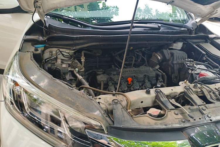 Used Honda CR-V 2016 2.0L Two-Wheel Drive Classic Edition Engine Bay Right