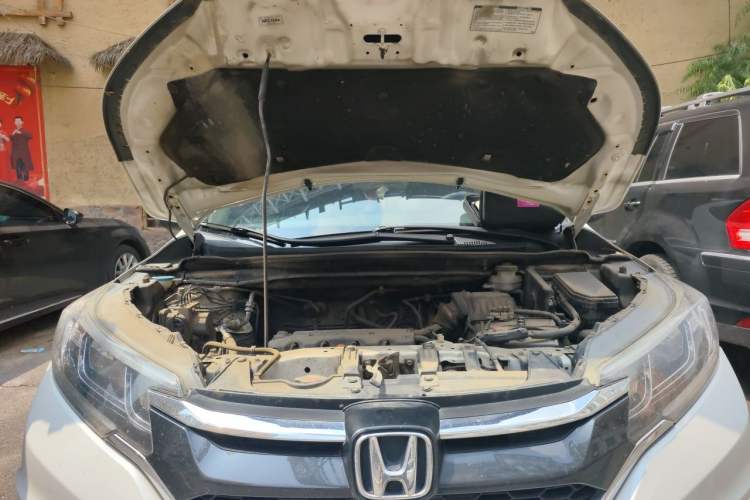 Used Honda CR-V 2016 2.0L two-wheel drive Urban Edition Engine Bay