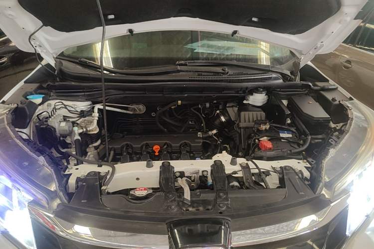 Used Honda CR-V 2016 2.0L Two-Wheel Drive Classic Edition Engine Bay