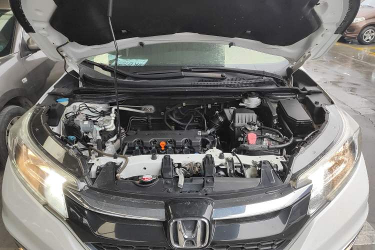 Used Honda CR-V 2016 2.0L two-wheel drive Urban Edition Engine Bay