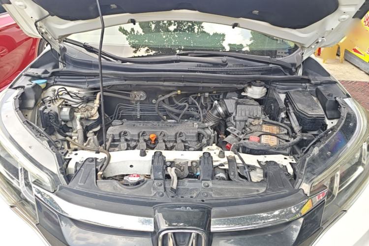 Used Honda CR-V 2016 2.0L two-wheel drive Urban Edition Engine Bay