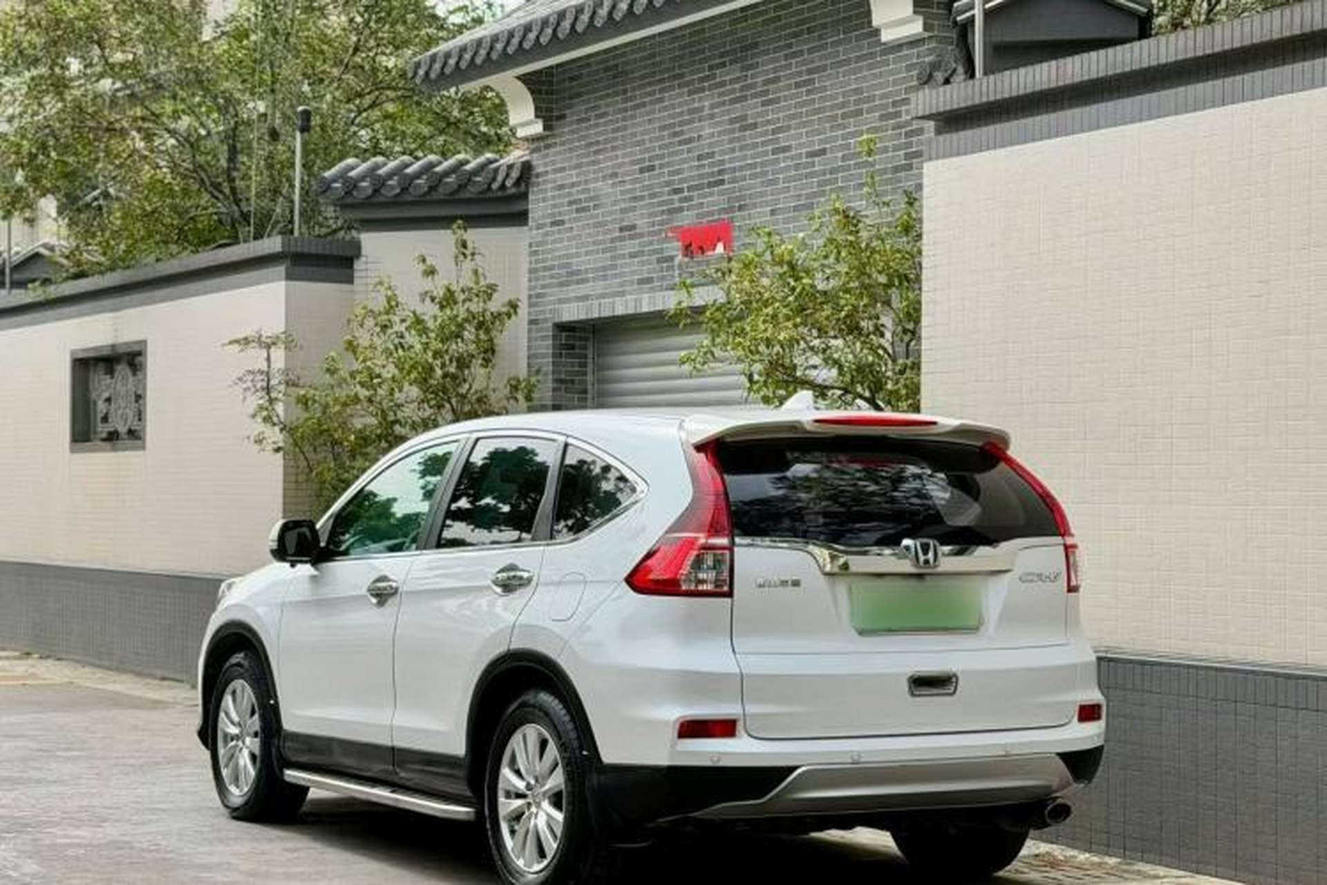 Used Honda CR-V 2016 2.0L two-wheel drive Urban Edition Exterior 10
