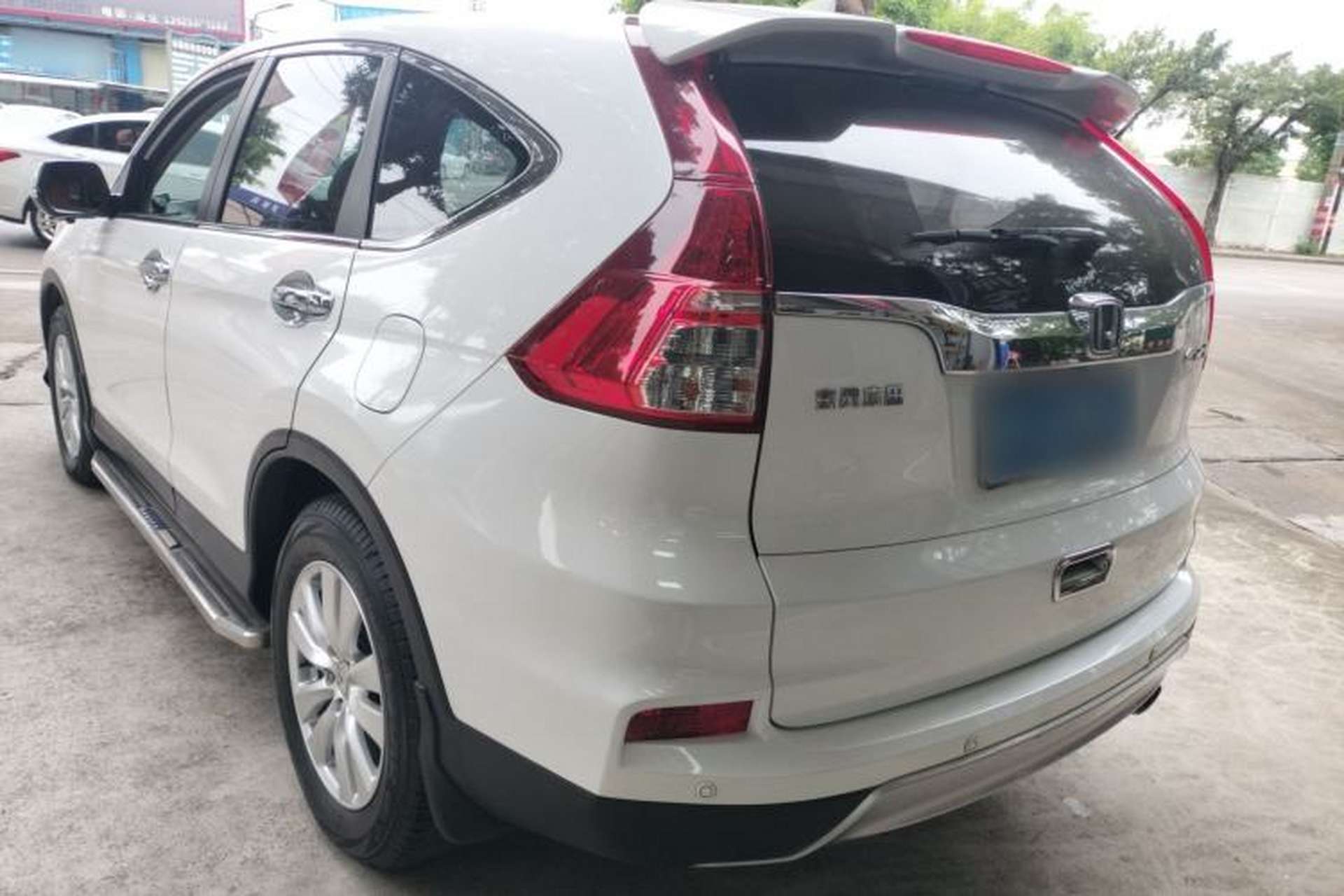 Used Honda CR-V 2016 2.0L two-wheel drive Urban Edition Exterior 2