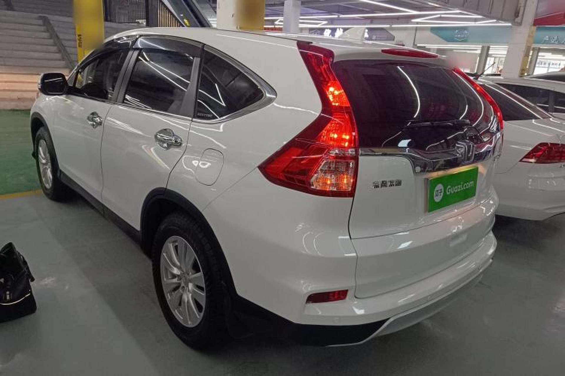 Used Honda CR-V 2016 2.0L two-wheel drive Urban Edition Exterior 2