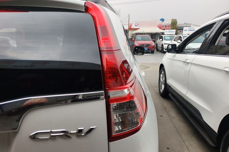 Used Honda CR-V 2016 2.0L two-wheel drive Urban Edition Exterior 3