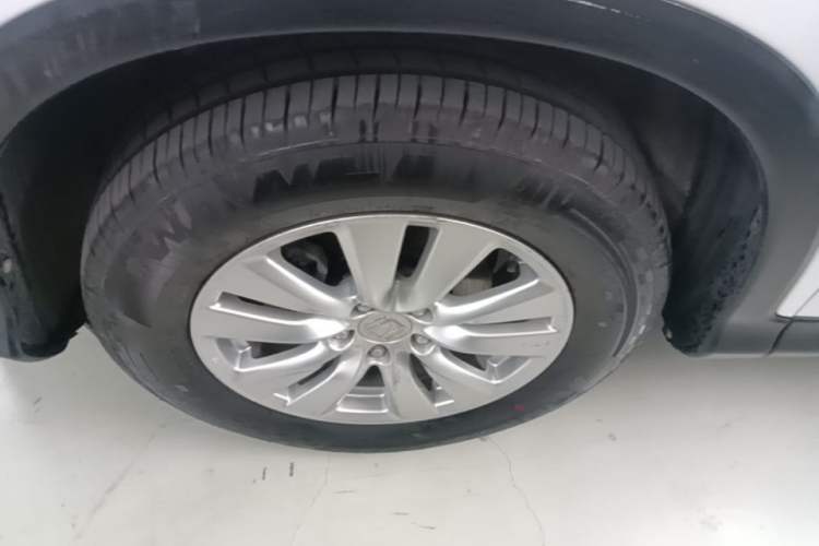 Used Honda CR-V 2016 2.0L two-wheel drive Urban Edition Exterior 4
