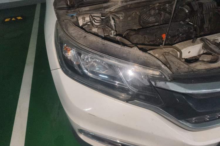 Used Honda CR-V 2016 2.0L two-wheel drive Urban Edition Exterior 6