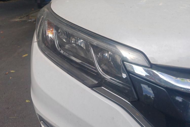 Used Honda CR-V 2016 2.0L two-wheel drive Urban Edition Exterior 6