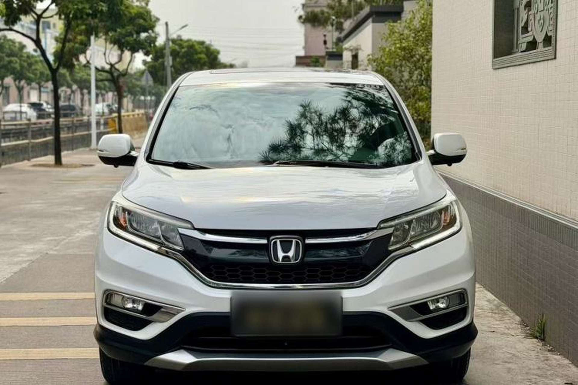 Used Honda CR-V 2016 2.0L two-wheel drive Urban Edition Exterior 7
