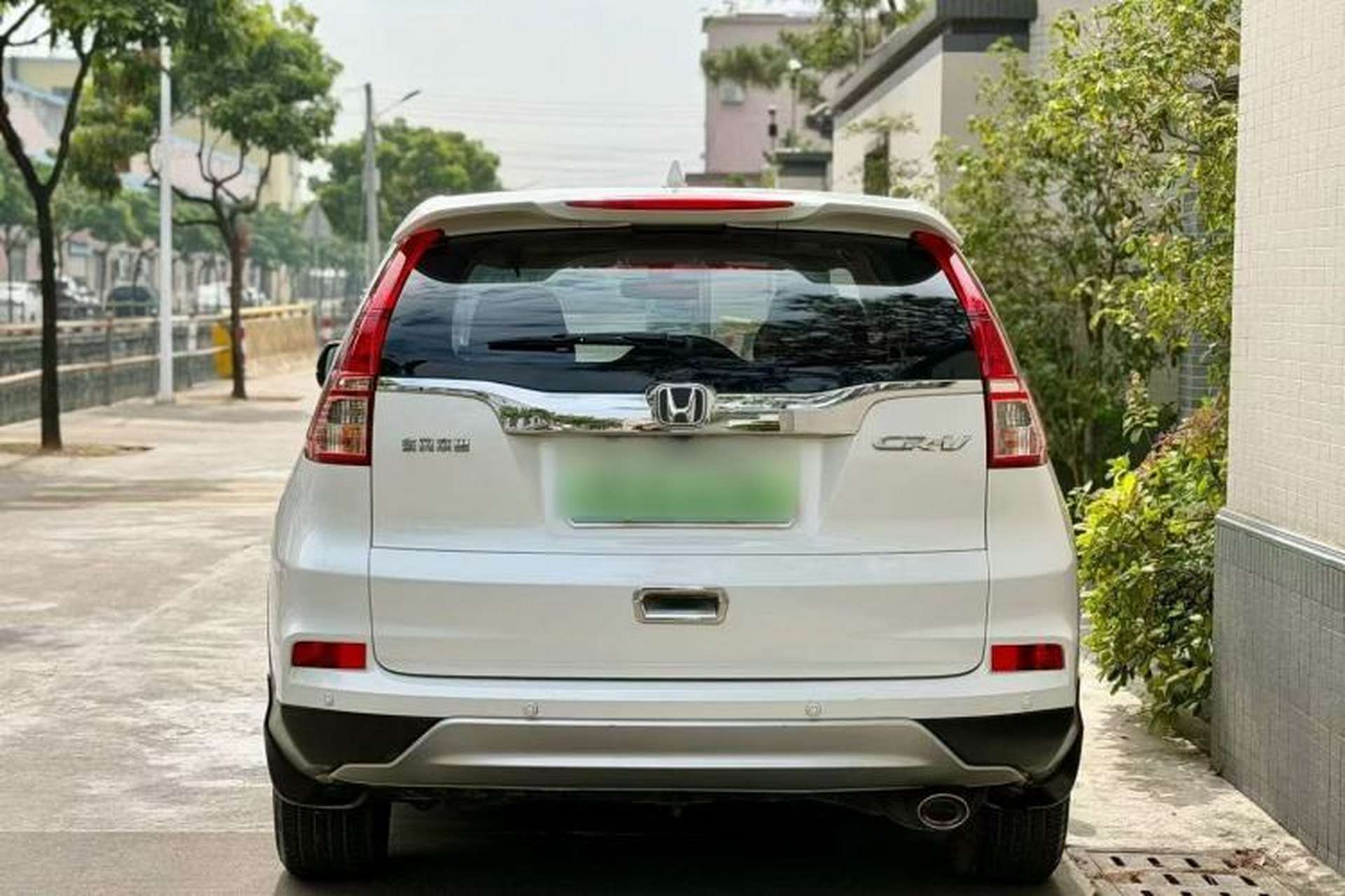 Used Honda CR-V 2016 2.0L two-wheel drive Urban Edition Exterior 9