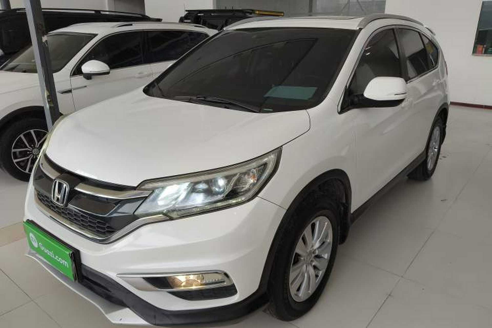 Used Honda CR-V 2016 2.0L two-wheel drive Urban Edition Front Left 45 Deg