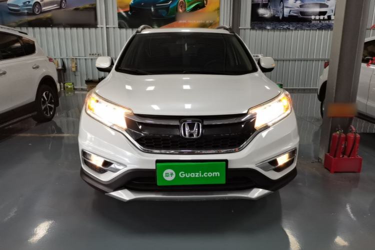 Used Honda CR-V 2016 2.0L two-wheel drive Urban Edition Front