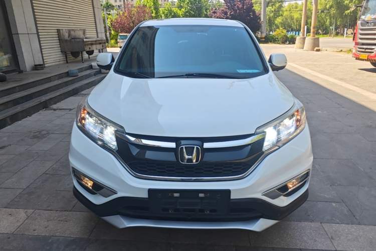 Used Honda CR-V 2016 2.0L two-wheel drive Urban Edition Front