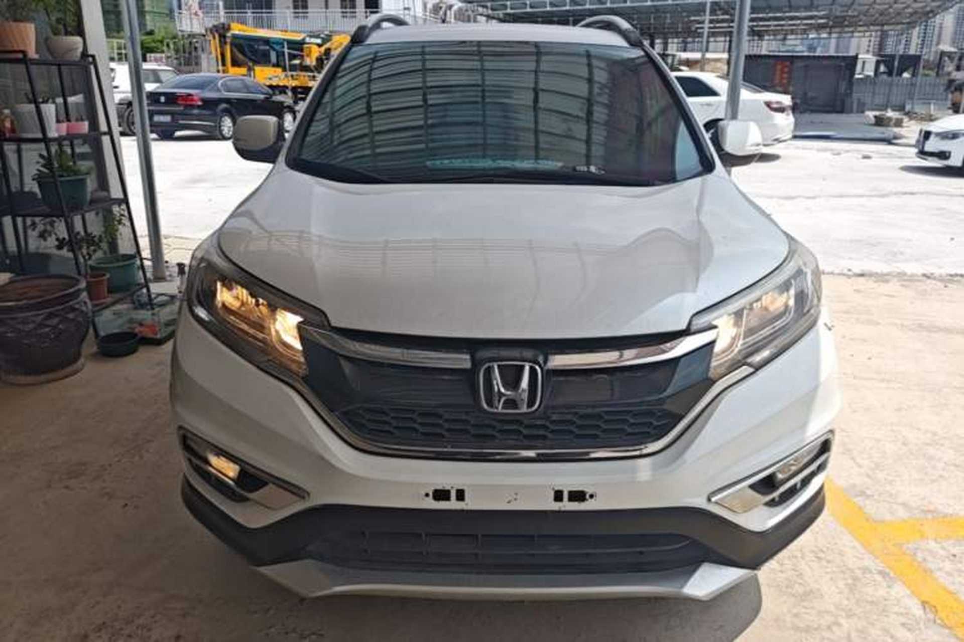 Used Honda CR-V 2016 2.0L Two-Wheel Drive Classic Edition Front
