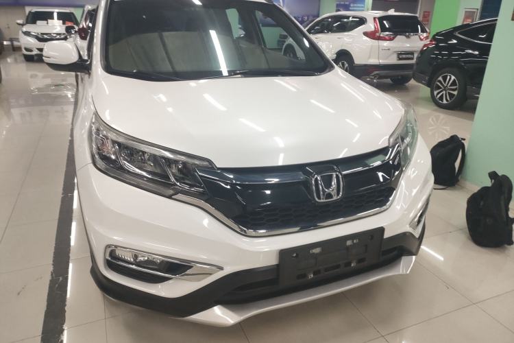 Used Honda CR-V 2016 2.0L two-wheel drive Urban Edition Front