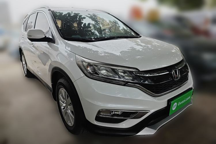 Used Honda CR-V 2016 2.0L Two-Wheel Drive Classic Edition Front Right 45 Deg