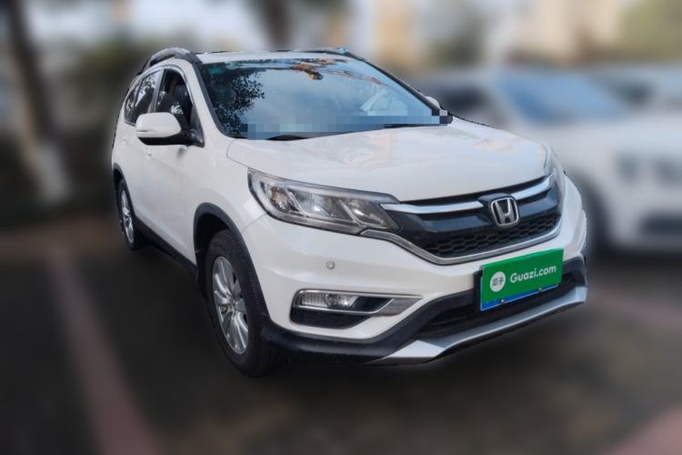 Used Honda CR-V 2016 2.0L two-wheel drive Urban Edition Front Right 45 Deg