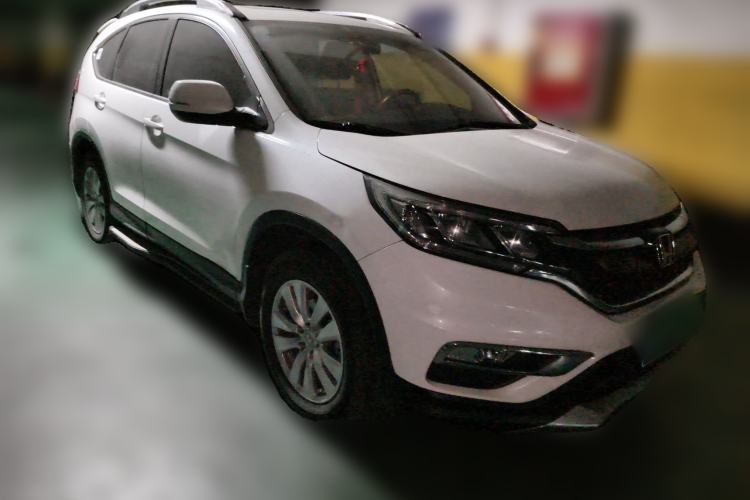 Used Honda CR-V 2016 2.0L two-wheel drive Urban Edition Front Right 45 Deg