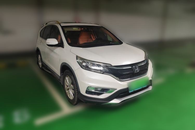 Used Honda CR-V 2016 2.0L two-wheel drive Urban Edition Front Right 45 Deg