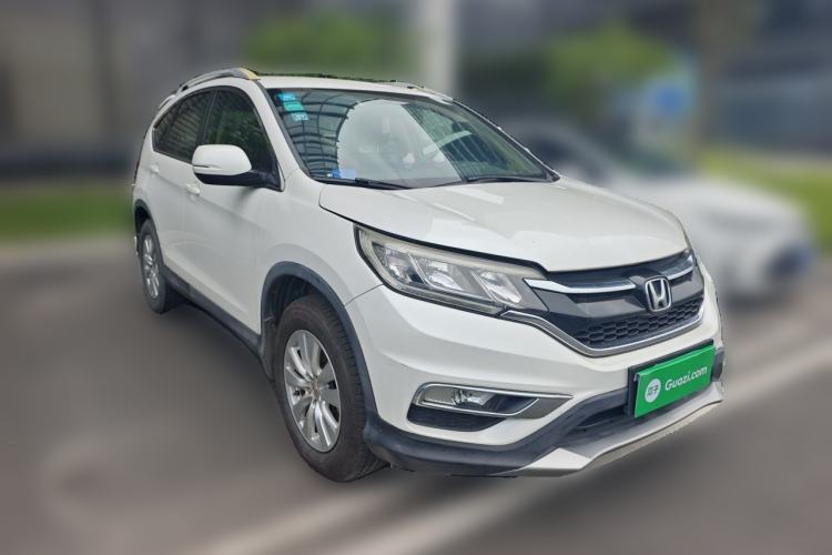 Used Honda CR-V 2016 2.0L Two-Wheel Drive Classic Edition Front Right 45 Deg