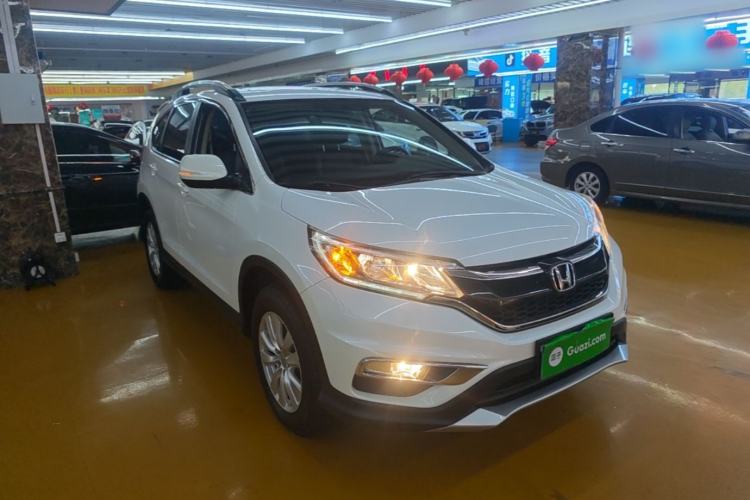 Used Honda CR-V 2016 2.0L two-wheel drive Urban Edition Front Right 45 Deg