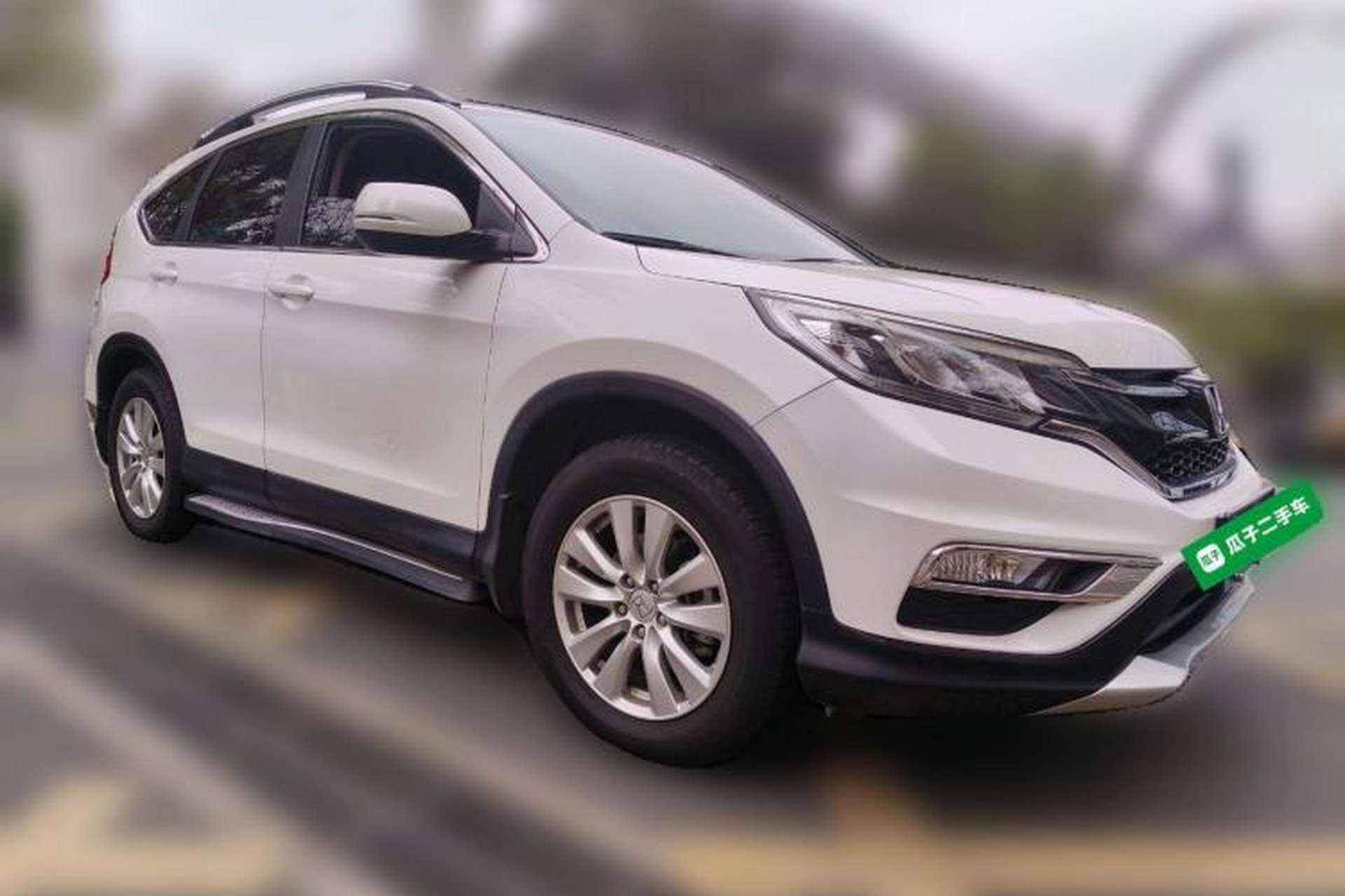 Used Honda CR-V 2016 2.0L Two-Wheel Drive Classic Edition Front Right 45 Deg