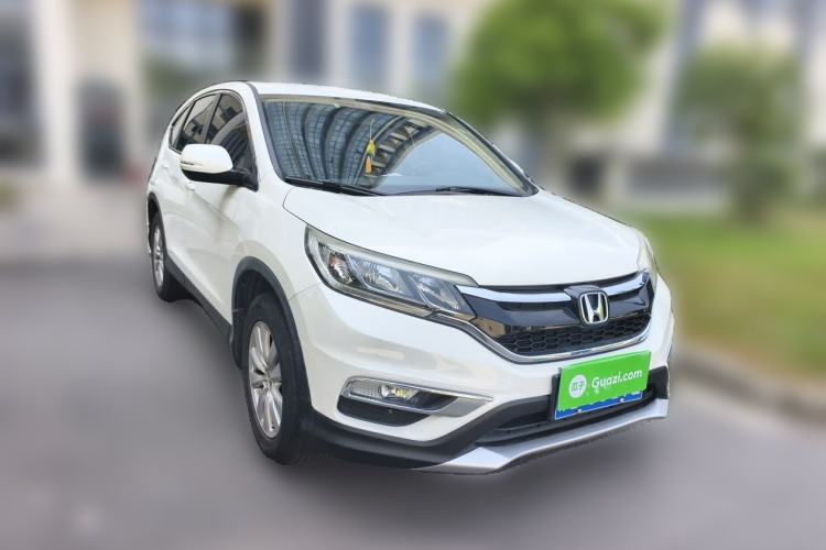 Used Honda CR-V 2016 2.0L Two-Wheel Drive Classic Edition Front Right 45 Deg
