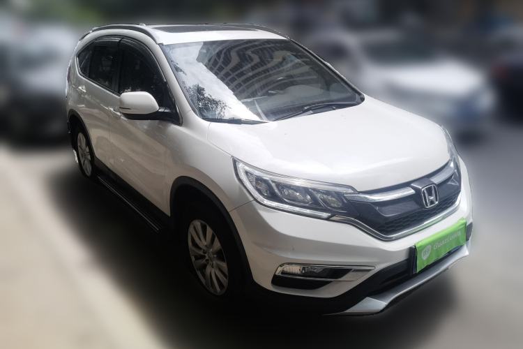 Used Honda CR-V 2016 2.0L two-wheel drive Urban Edition Front Right 45 Deg