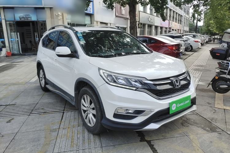Used Honda CR-V 2016 2.0L two-wheel drive Urban Edition Front Right 45 Deg
