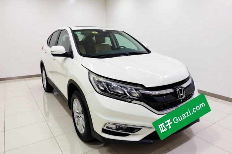 Used Honda CR-V 2016 2.0L two-wheel drive Urban Edition Front Right 45 Deg