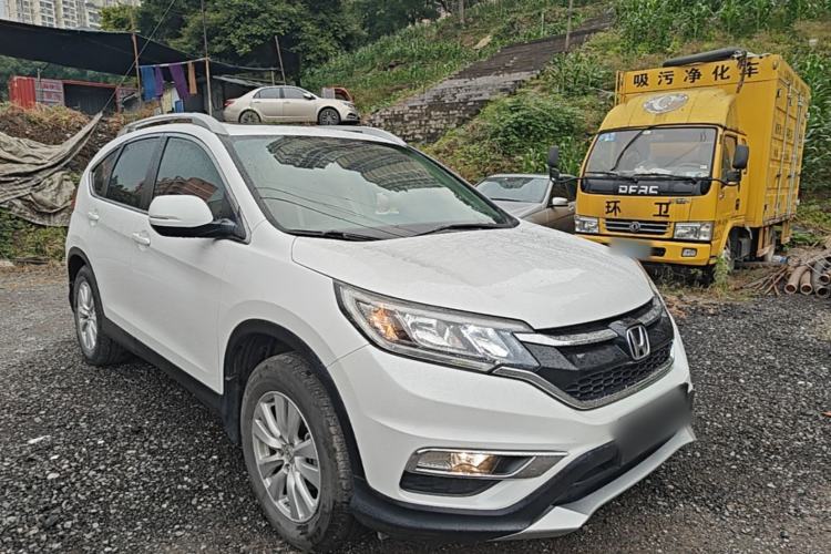 Used Honda CR-V 2016 2.0L two-wheel drive Urban Edition Front Right 45 Deg