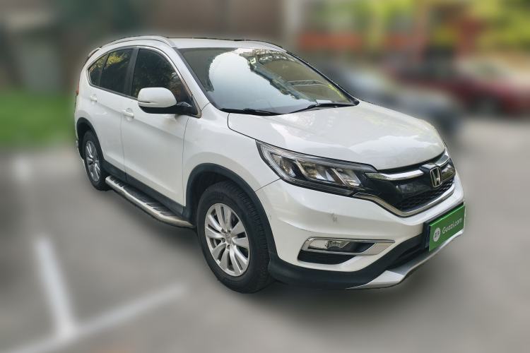 Used Honda CR-V 2016 2.0L Two-Wheel Drive Classic Edition Front Right 45 Deg