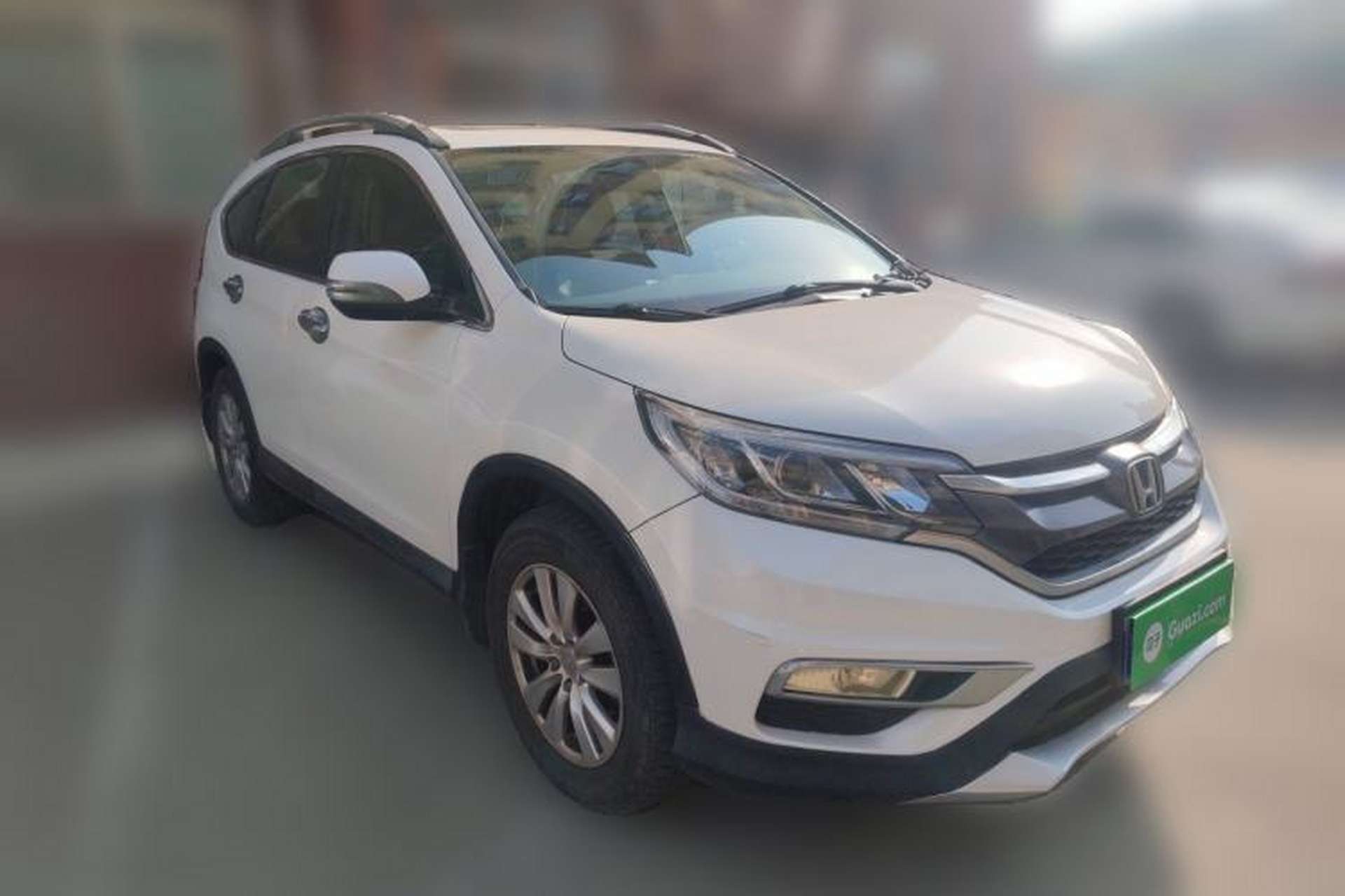 Used Honda CR-V 2016 2.0L two-wheel drive Urban Edition Front Right 45 Deg