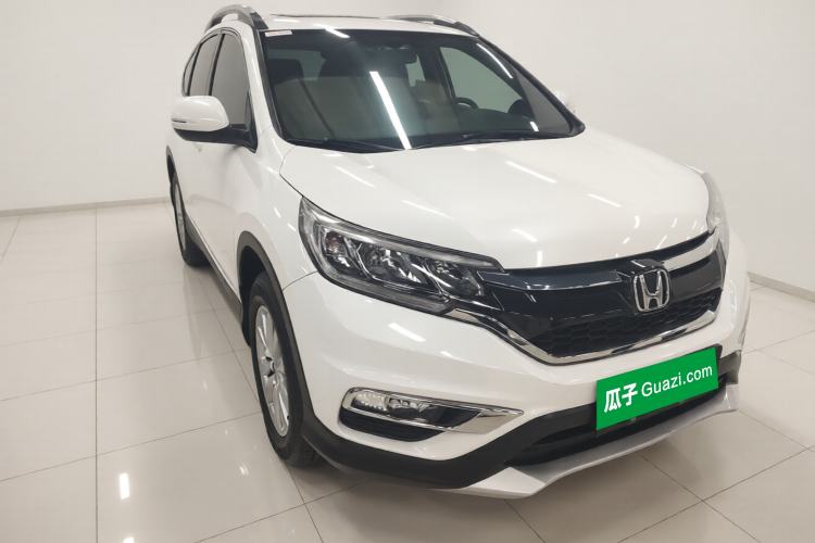 Used Honda CR-V 2016 2.0L two-wheel drive Urban Edition Front Right 45 Deg