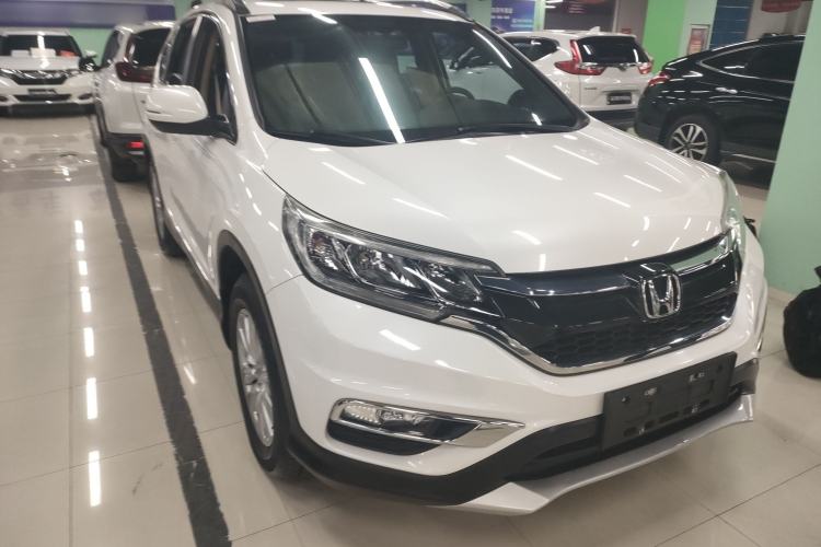 Used Honda CR-V 2016 2.0L two-wheel drive Urban Edition Front Right 45 Deg