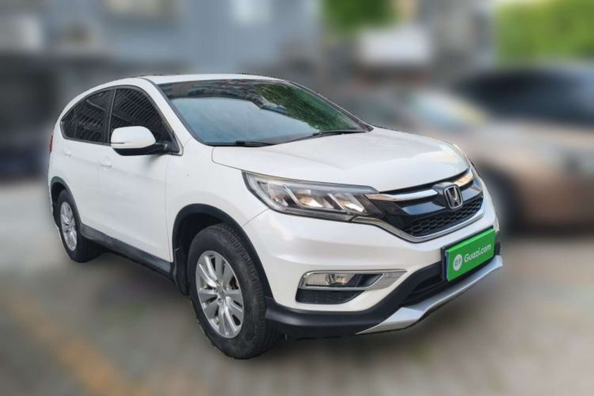 Used Honda CR-V 2016 2.0L two-wheel drive Urban Edition Front Right 45 Deg