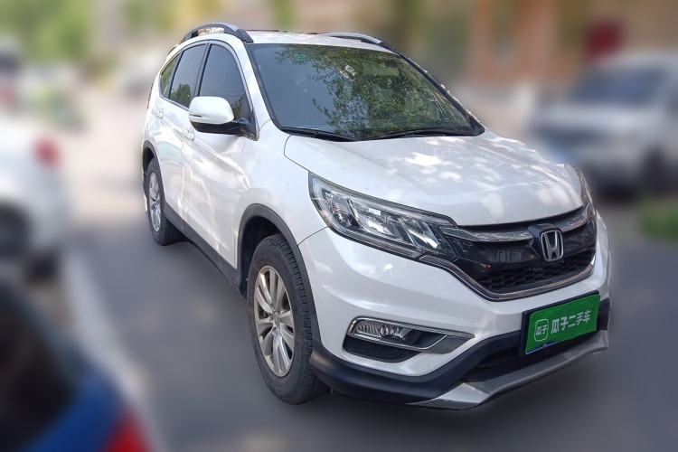 Used Honda CR-V 2016 2.0L Two-Wheel Drive Classic Edition Front Right 45 Deg