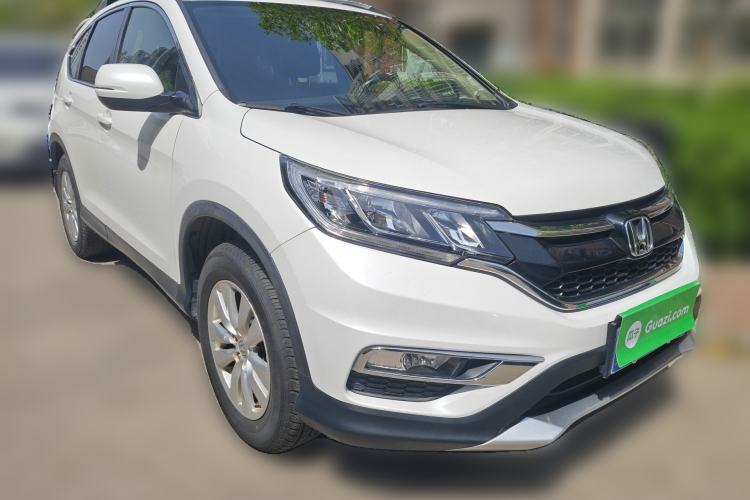 Used Honda CR-V 2016 2.0L two-wheel drive Urban Edition Front Right 45 Deg
