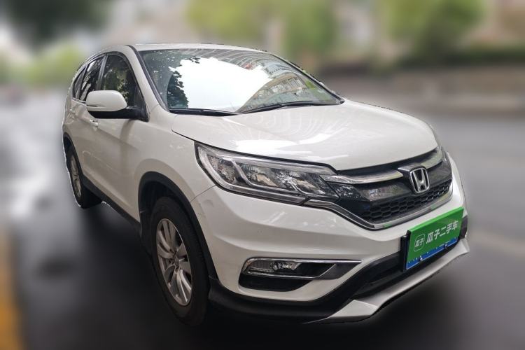 Used Honda CR-V 2016 2.0L two-wheel drive Urban Edition Front Right 45 Deg