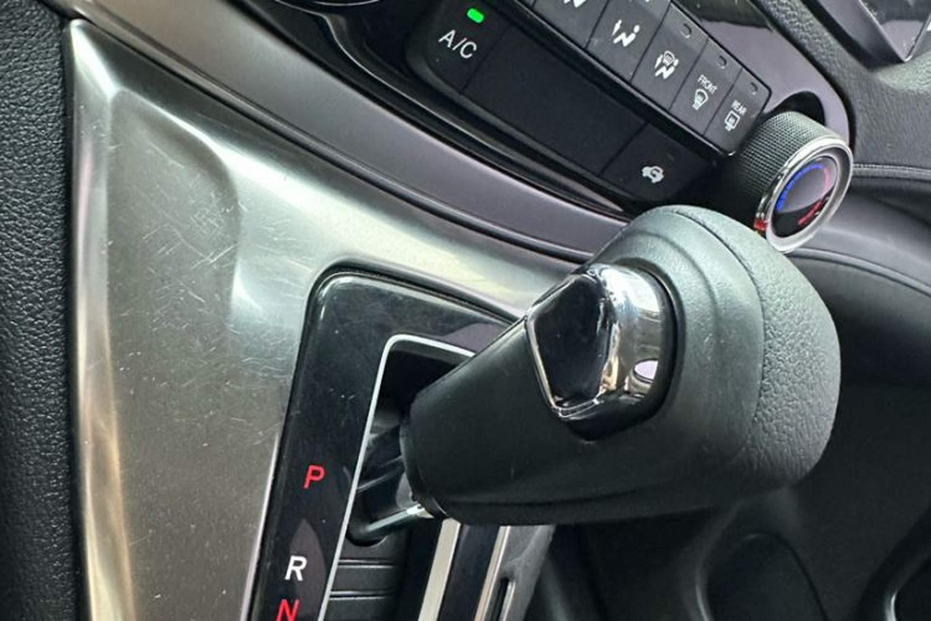 Used Honda CR-V 2016 2.0L two-wheel drive Urban Edition Gear Lever